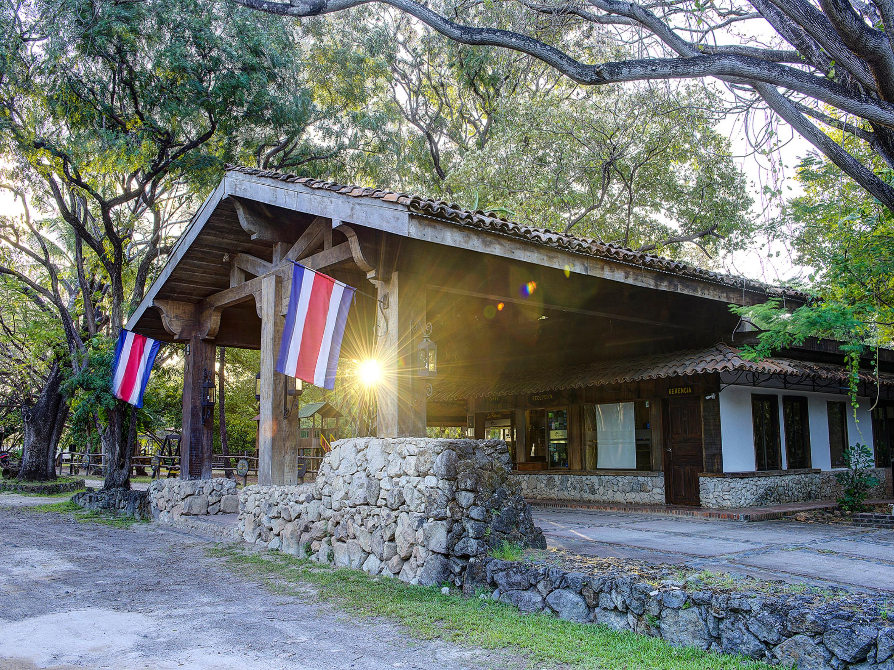 Hotel Hacienda La Pacifica Canas Exterior photo