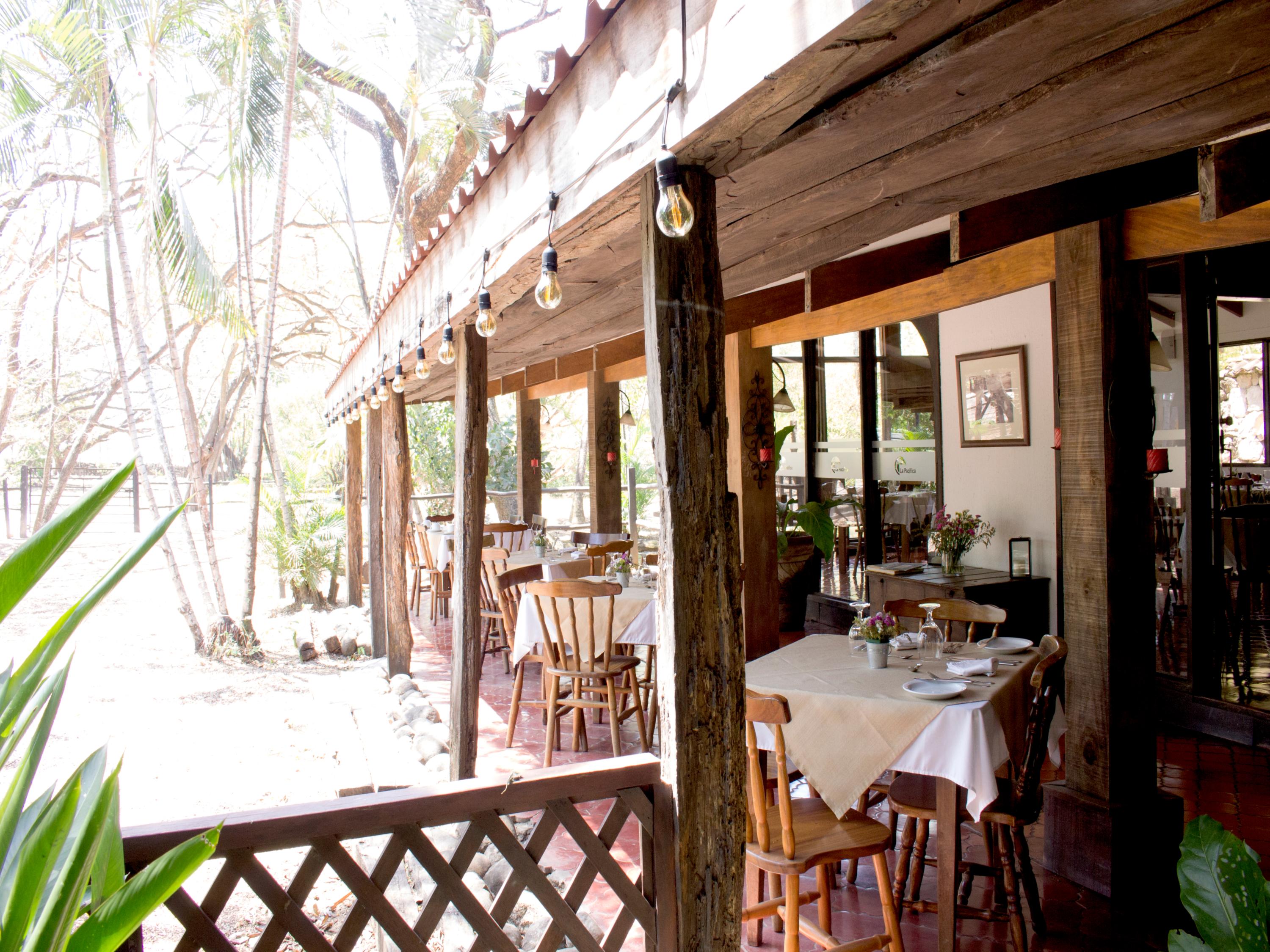 Hotel Hacienda La Pacifica Canas Exterior photo